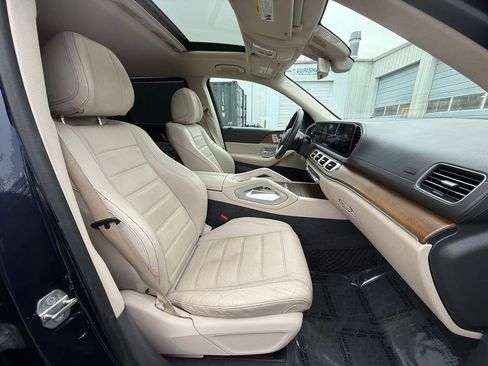 Used 2020 Mercedes-Benz GLS 450 4MATIC image 22