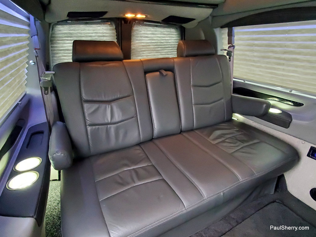 Used 2023 Chevrolet Express 2500 RWD image 27