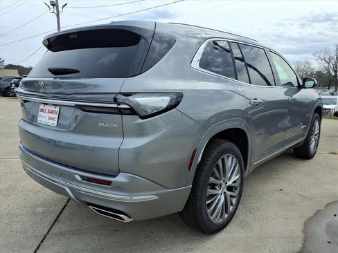 New 2026 Buick Enclave Avenir image 7