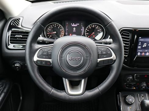 Used 2020 Jeep Compass Latitude image 17