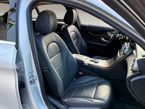 Used 2020 Mercedes-Benz C 300 Sedan image 27
