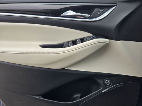 Used 2023 Buick Enclave Essence w/ Experience Buick Package AWD/4WD image 24