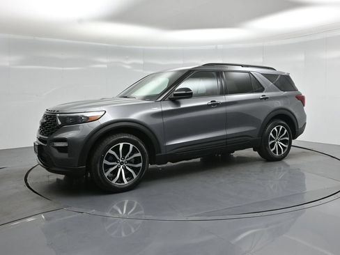 Certified 2022 Ford Explorer ST-Line w/ Class IV Trailer Tow Package AWD/4WD image 25