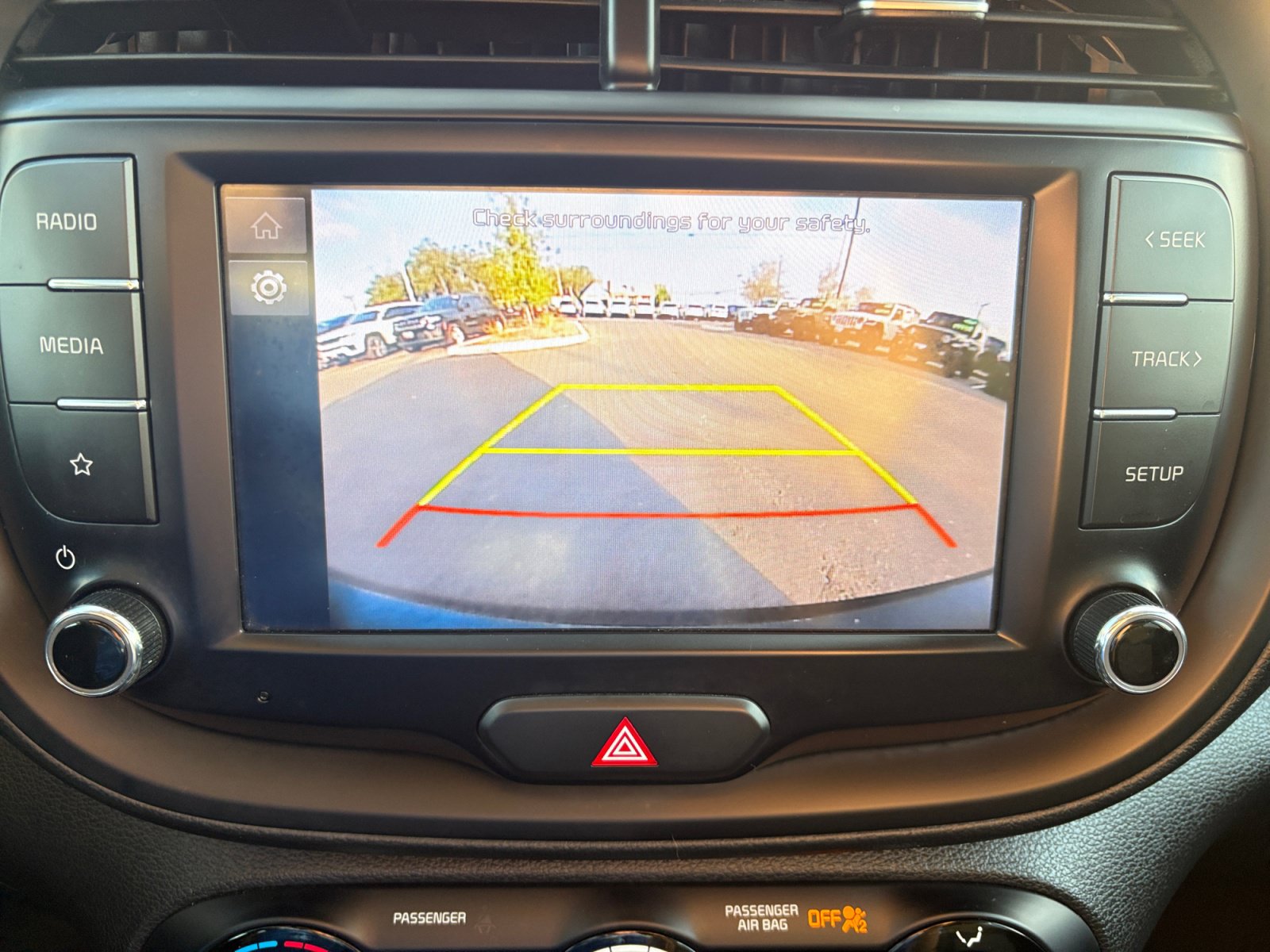 Used 2023 Kia Soul LX w/ LX Technology Package FWD image 16