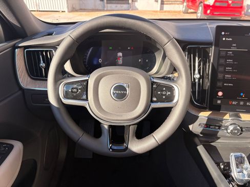 Used 2026 Volvo XC60 B5 Core w/ Climate Package image 25