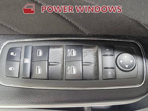 Used 2022 Dodge Charger SXT RWD image 26