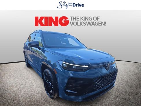 New 2025 Volkswagen Tiguan SE R-Line image 1