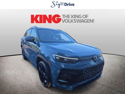 New 2025 Volkswagen Tiguan SE R-Line