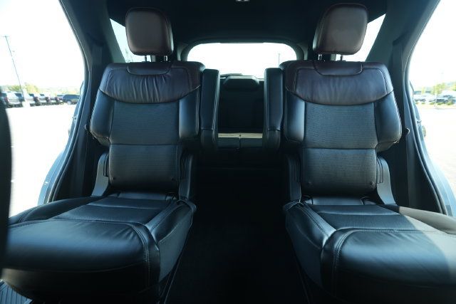 Used 2023 Ford Explorer Platinum w/ Technology Package AWD/4WD image 39