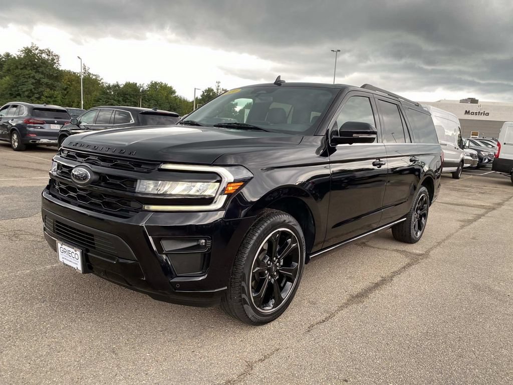 Used 2024 Ford Expedition Max Limited AWD/4WD image 10