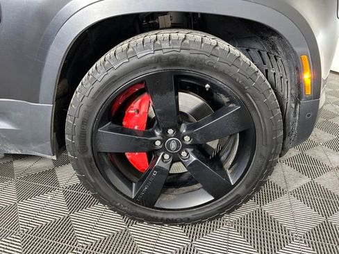 Used 2020 Land Rover Defender 110 HSE AWD/4WD image 6