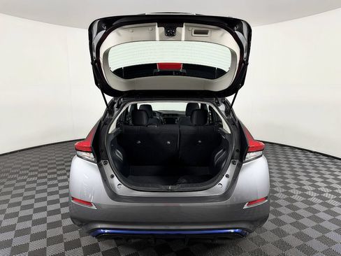 Used 2019 Nissan Leaf SV w/ SV Technology Package FWD image 14