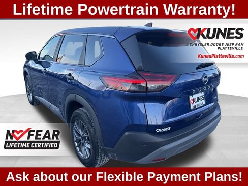 Used 2023 Nissan Rogue S image 7