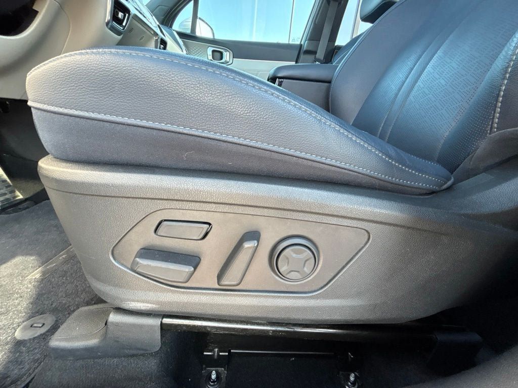 Used 2023 Kia Sorento SX Prestige AWD/4WD image 11