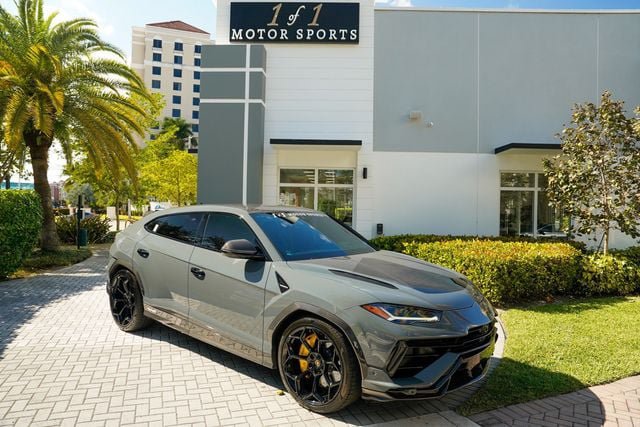 Used 2023 Lamborghini Urus Performante AWD/4WD image 1