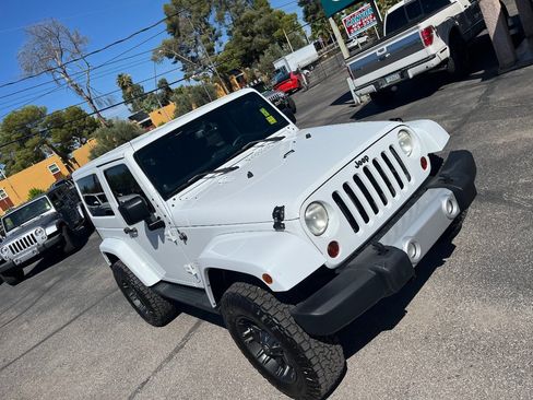 Used 2013 Jeep Wrangler Sahara w/ Dual Top Group AWD/4WD image 38
