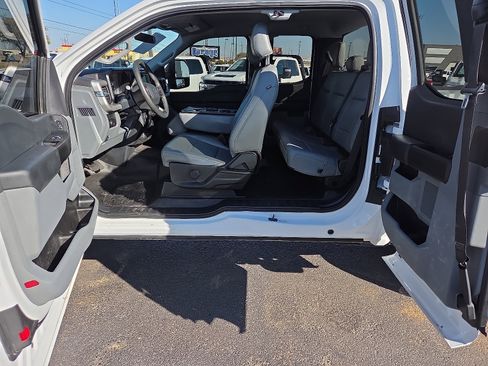 Used 2023 Ford F250 XL w/ XL Off-Road Package image 9