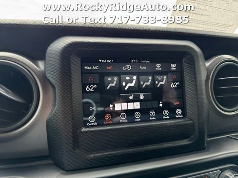 Used 2022 Jeep Wrangler Sport AWD/4WD image 30