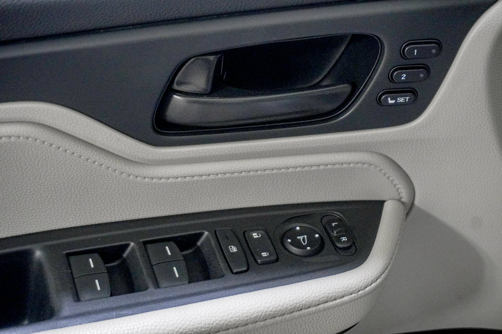 Used 2025 Honda Odyssey EX-L image 19
