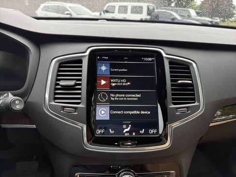 Used 2019 Volvo XC90 T6 Momentum w/ Advanced Package AWD/4WD image 18