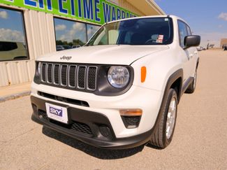 Used 2023 Jeep Renegade Latitude image 1