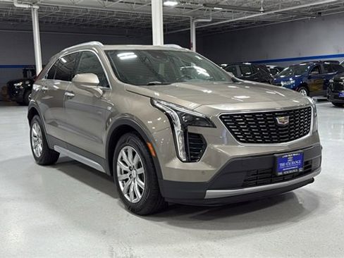 Used 2020 Cadillac XT4 Premium Luxury w/ Cold Weather Package image 2