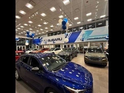 Used 2025 Subaru Ascent Premium image 34