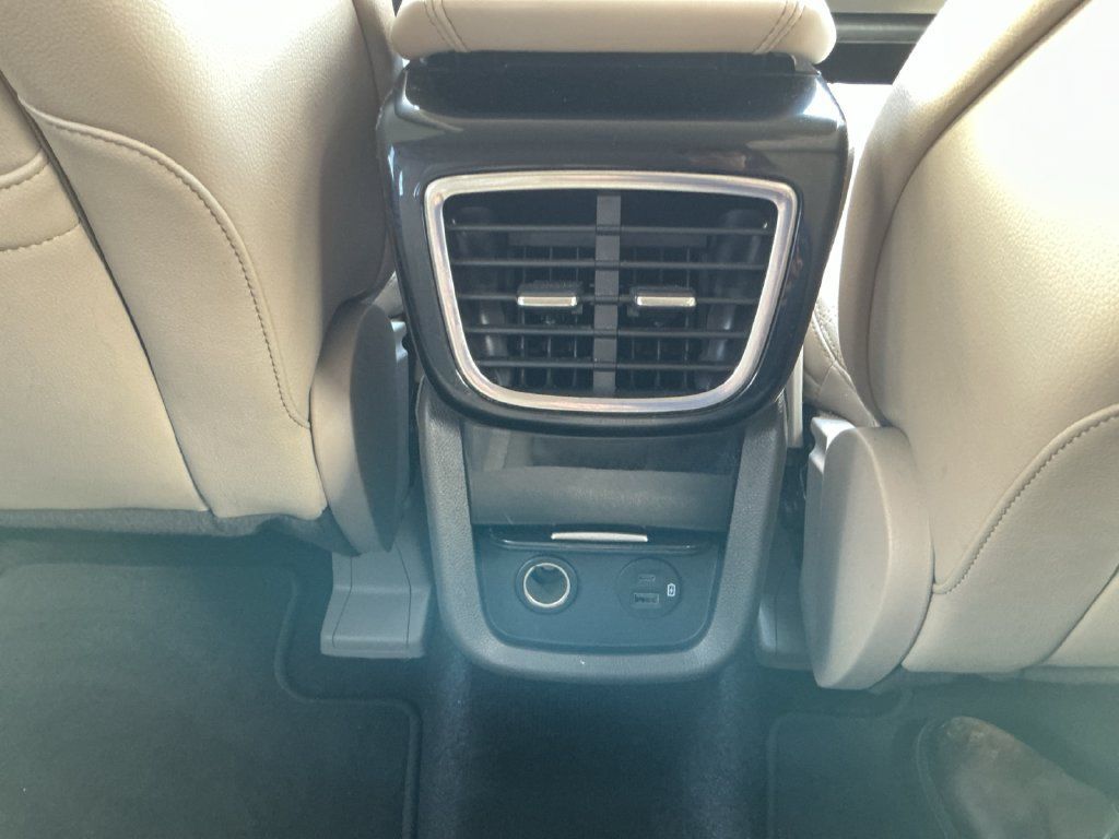 Used 2022 Lincoln Nautilus FWD w/ Premium Package image 28
