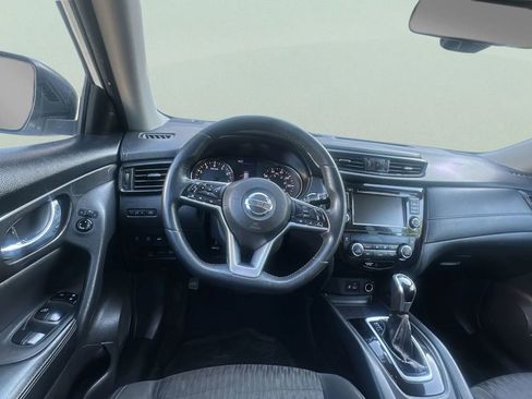 Used 2019 Nissan Rogue SV AWD/4WD image 19