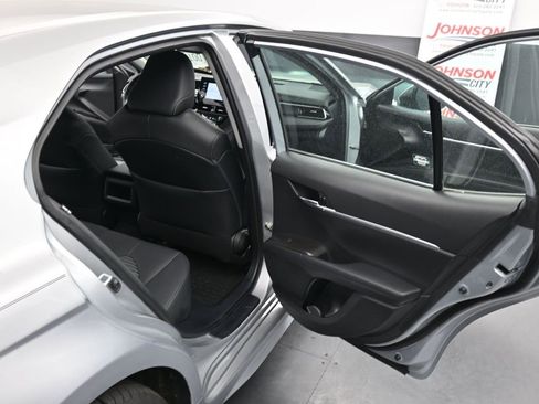 Used 2021 Toyota Camry SE image 20