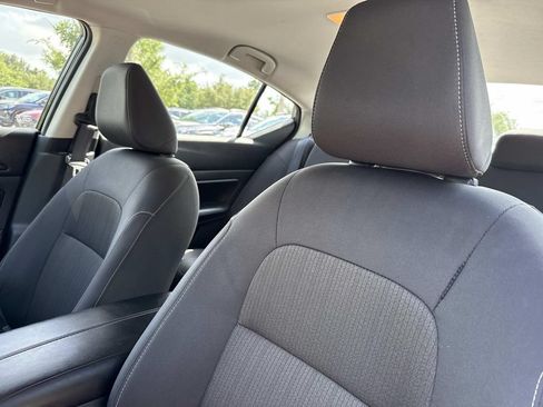 Used 2024 Nissan Altima 2.5 SV FWD image 24