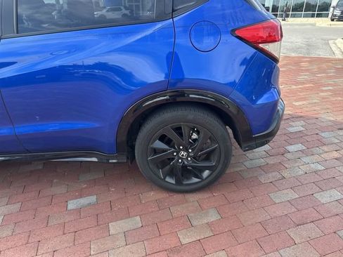 Used 2022 Honda HR-V Sport image 14