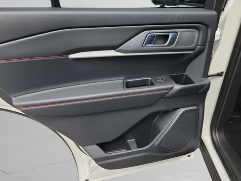 New 2026 Ford Explorer ST-Line w/ Premium Package image 33