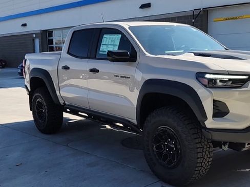 New 2026 Chevrolet Colorado ZR2 w/ ZR2 Bison Edition image 39