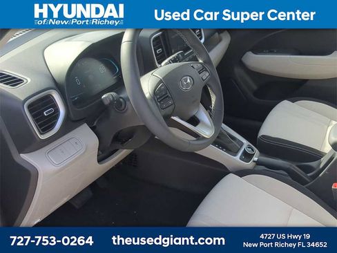 New 2026 Hyundai Venue SEL image 15