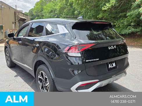 Used 2025 Kia Sportage LX AWD/4WD image 3