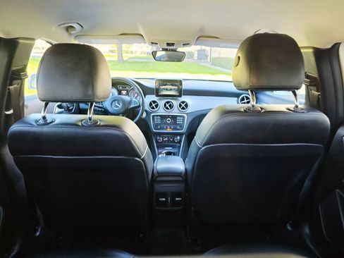 Used 2017 Mercedes-Benz GLA 250 4MATIC image 43