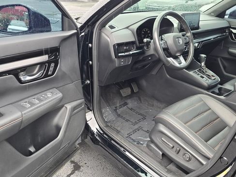 Used 2024 Honda CR-V Sport Touring image 9