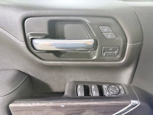 Used 2022 Chevrolet Silverado 1500 LTZ AWD/4WD image 19