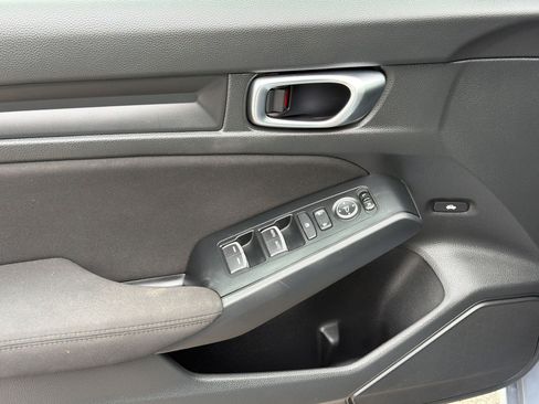 Used 2024 Honda Civic Sport image 13