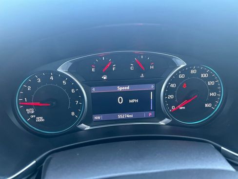Used 2021 Chevrolet Equinox Premier FWD image 24