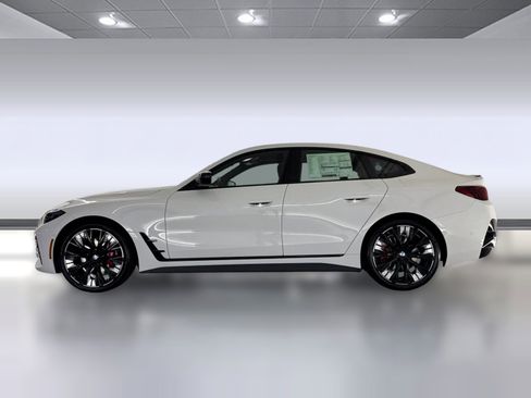 New 2026 BMW 430i w/ M Sport Package image 2