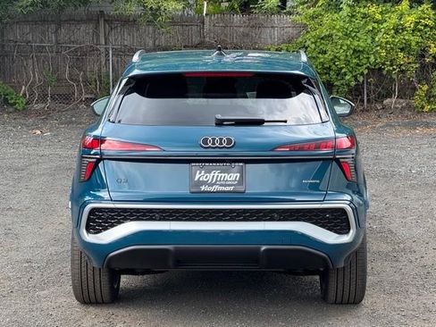 New 2026 Audi Q3 quattro 2.0T AWD/4WD image 9