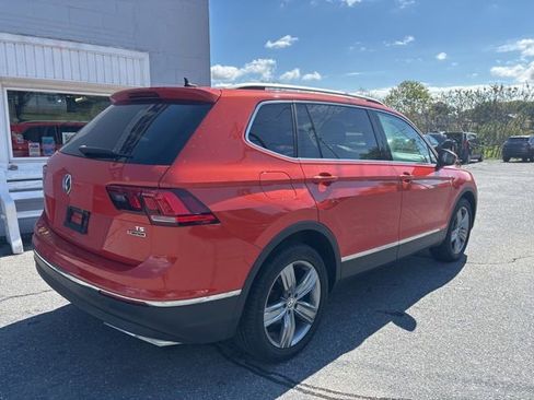 Used 2018 Volkswagen Tiguan SEL Premium AWD/4WD image 5