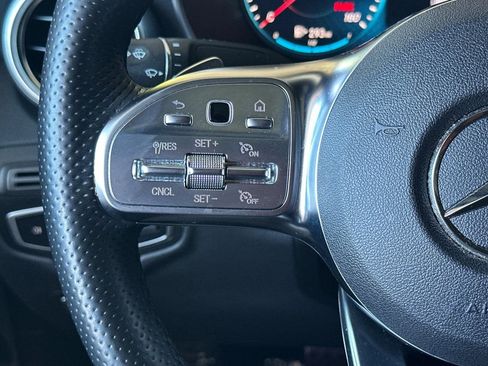 Used 2022 Mercedes-Benz GLC 300 4MATIC Coupe image 31
