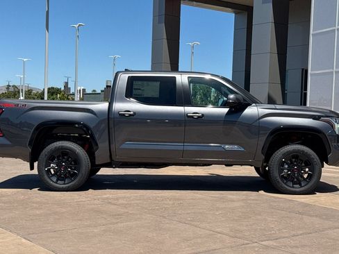 New 2026 Toyota Tundra Platinum AWD/4WD image 3