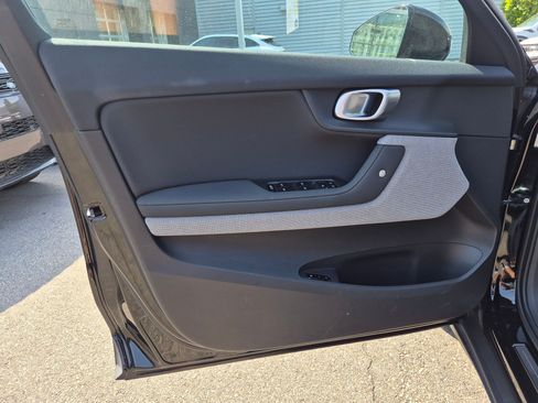 Used 2022 Polestar Polestar 2 w/ Performance Package AWD/4WD image 12