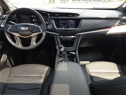 Used 2024 Cadillac XT5 Premium Luxury w/ Platinum Package image 10