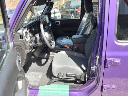 New 2026 Jeep Gladiator Willys image 14