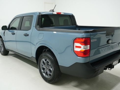 Used 2025 Ford Maverick XLT w/ Equipment Group 302A image 6